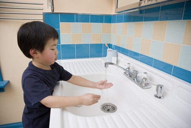 چند توصیه برای تشویق بچه ها به شستن دست ها
