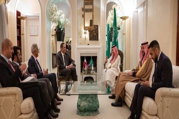وزیران خارجه عربستان و قطر درباره موضوعات امنیتی رایزنی کردند